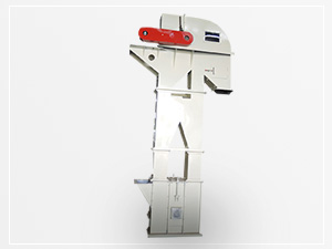 牽引構(gòu)件為鋼絲繩膠帶，強(qiáng)度大，可以垂直輸送散狀物料